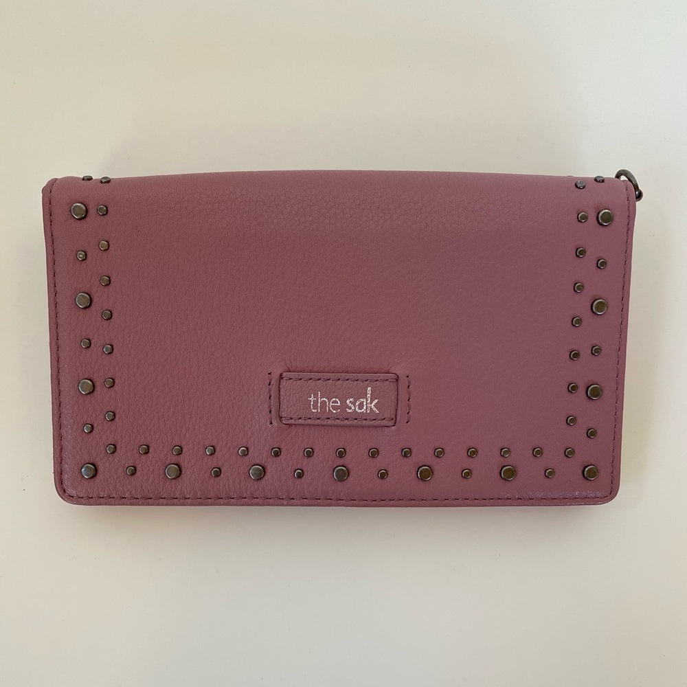 The Sak Willow leather smartphone crossbody